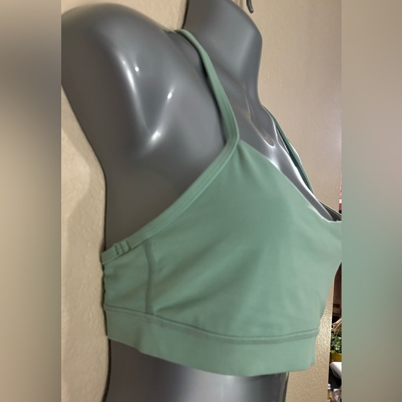 Lululemon Flow Y Nulu Light Support Bra Size 8 Pale Geen Cup Size A B C Yoga - Picture 3 of 6